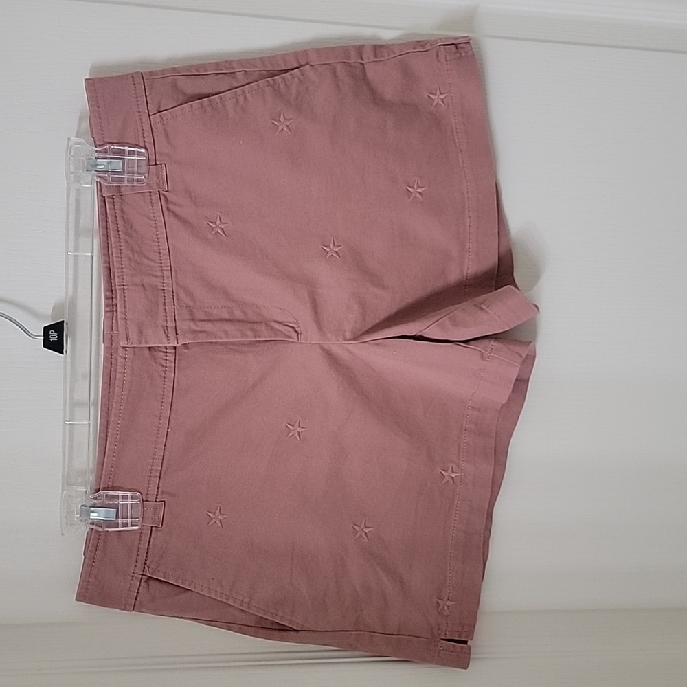 New York & Company Size 6 Hampton Shorts Mid Rise, Mauve w/ Embroidered Stars